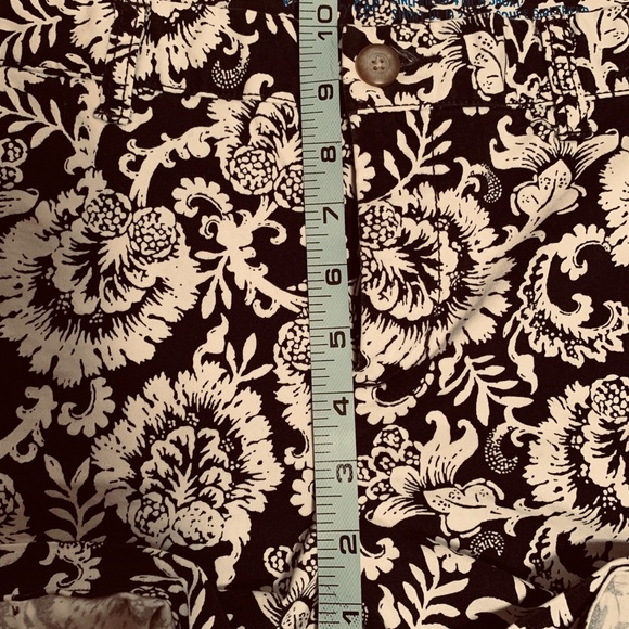 Gap Girlfriend Shorts Khakis SOFT Size 8 - Picture 10 of 11